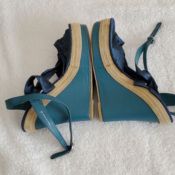 BENNETON real satin strap wedge heels - Picture 4 of 8